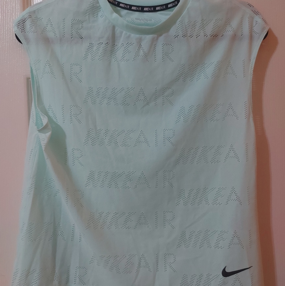 NWOT Nike Dri Fit sleeveless tank!